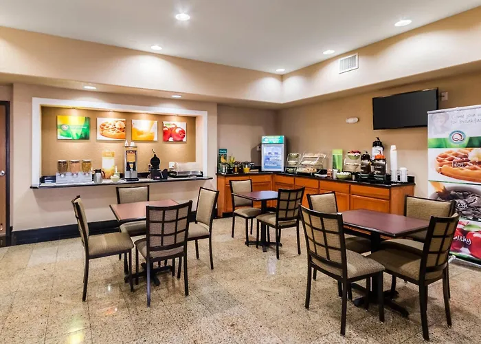 Inn Quality Near Hood