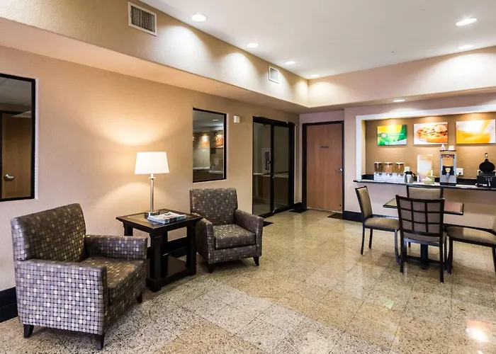 Inn Quality Near Hood 4*
