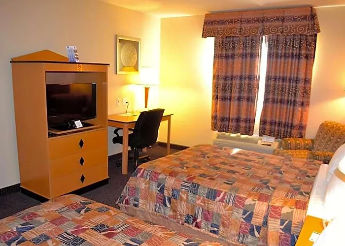 Inn Quality Near Hood