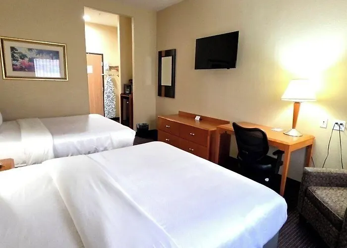 Quality Near Hood Inn 4*